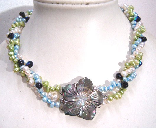 Elegant 3row multicolor FW pearl Necklace seashell flower