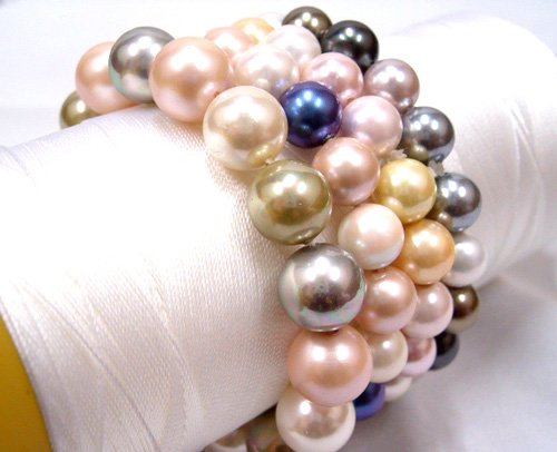 Wholesale 4piece multicolor 8.5mm seashell bracelet AAA