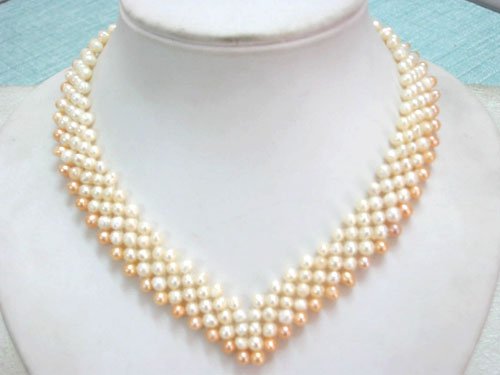 Heart shape Natural Freshwater Pearl Necklace