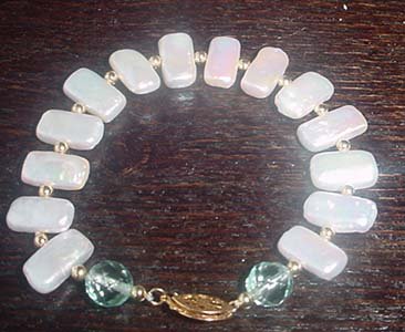 white biwa pearl 7x13mm bracelet