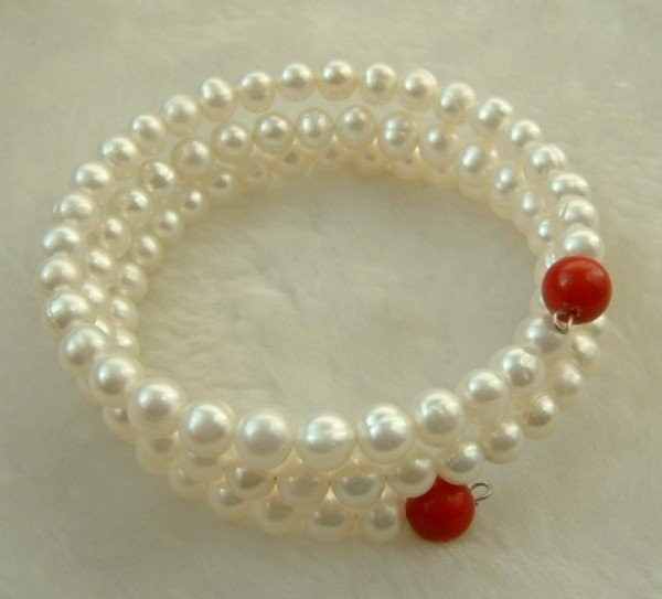 3 strand steel wire 6mm white and coral bracelet