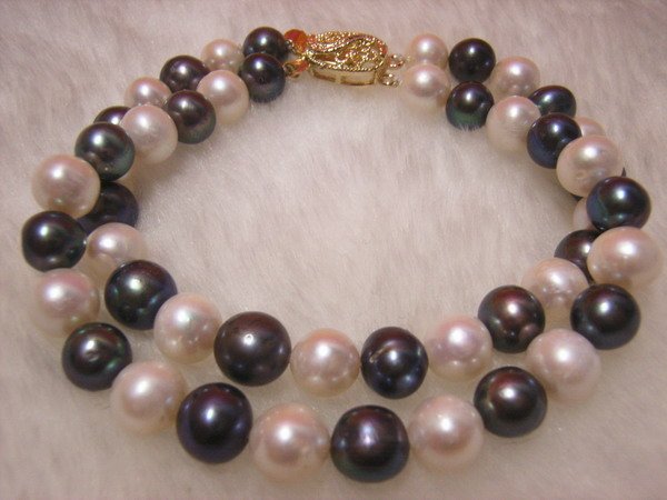 Double White & Black Freshwater Pearl Bracelet