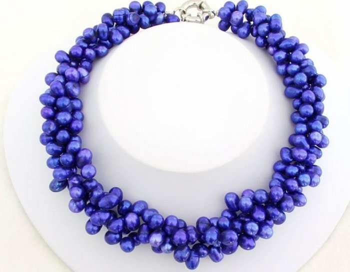 3 strand deep blue pearl necklace