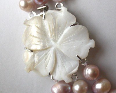 1 pc white flower shell clasp