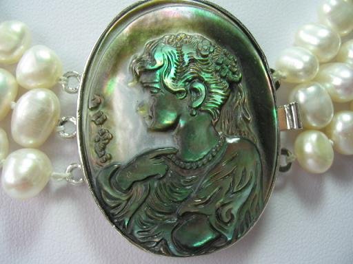 1 pc cameo lady clasp
