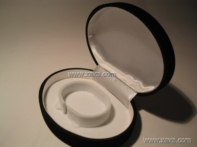 black ellipse velvet jewelry box