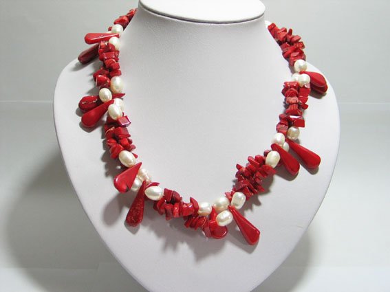 17'' 2 row red coral chip and white pearl necklace