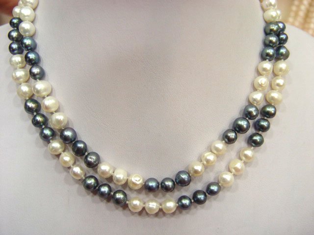 2 row white & black freshwater pearl necklace