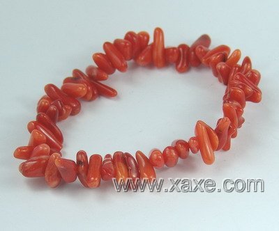 Lovely pink-red coral chip bracelet