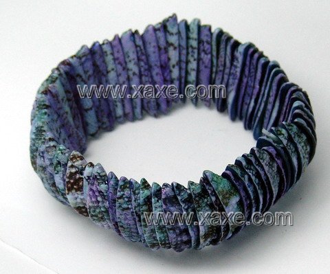 Lovely blue shell bracelet
