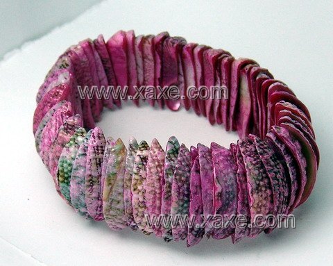 Lovely peach shell bracelet