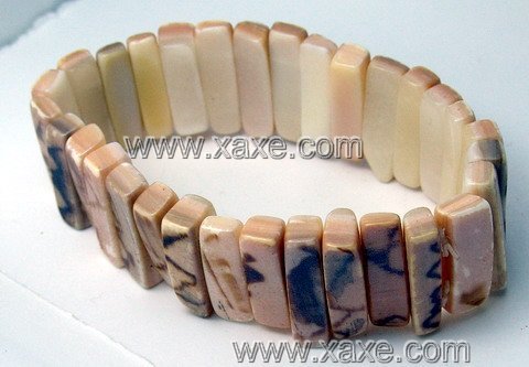 Lovely shell bracelet f