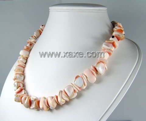 Lovely shell necklace a