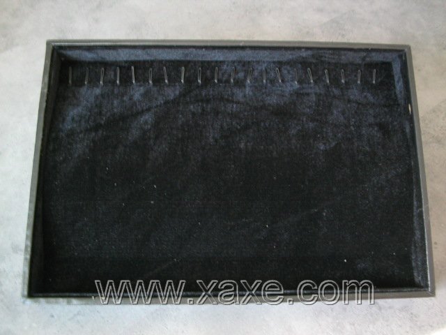 Rectangular necklace displayer
