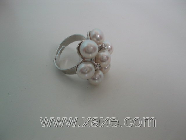 Flower 7pcs freshwater pearl ring - white