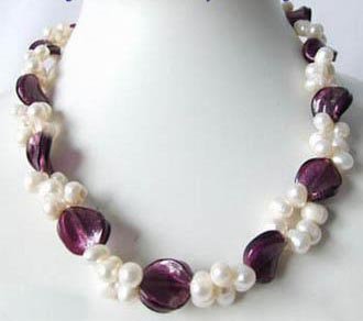 17'' white pearl & mauve shell necklace
