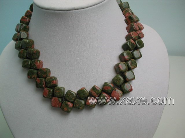 17"" 2 strands green piebald stone necklace