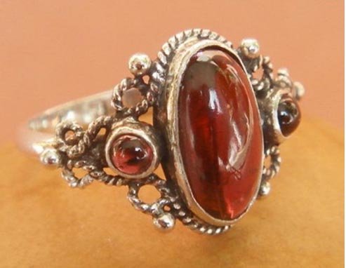 Vintage garnet ring sterling silver