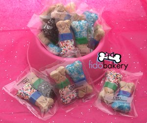 Gourmet Dog Bone Treats & Gifts (FidoBakery BABY Rainbones�)