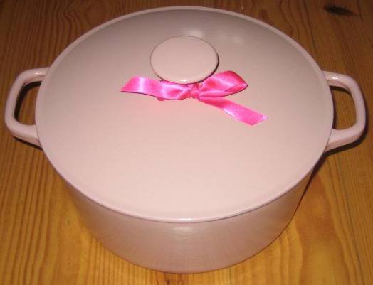 Cast iron cookware casserole Dish PINK Round French Oven 6.3 Qt BRAND NEW