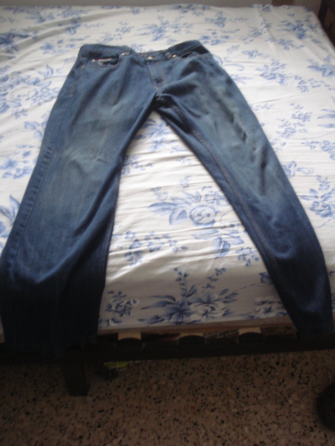 Kickback Jeans