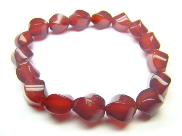 BAGXCY0609X Red Agate S-Shape 8x10mm Bracelet
