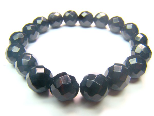 BONXDO0306X Onyx Round Shape 10mm Cut Bracelet