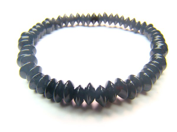 BONXDO0406C Onyx Donut Shape 3x6mm Bracelet