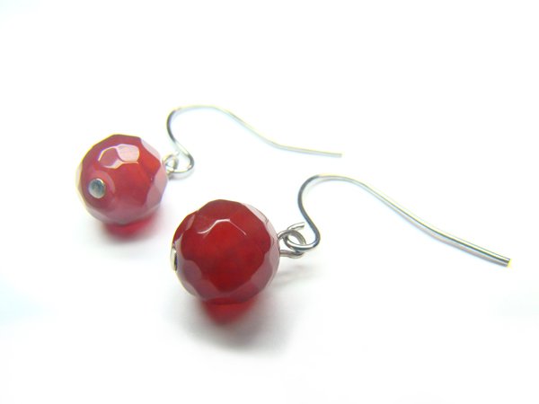 EAGXRS1000X Red Agate Round Shape 8mm Cut Earrings