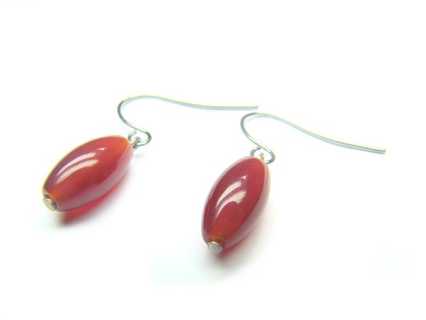 EAGXDR0800X Red Agate Rice Shape 7x12mm Earrings