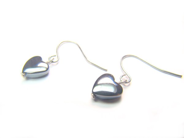 EHEXSS0809X Hematite Heart Shape 8mm Earrings