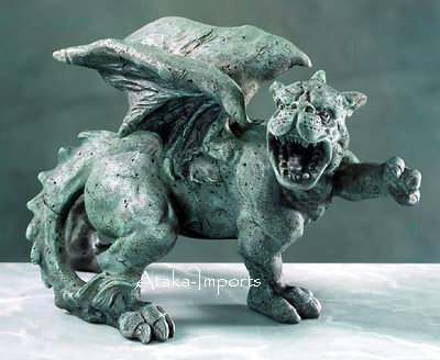 GOTHIC-ATTAKING GARGOYLE STATUE-FIGURINE-NEAT (5531)