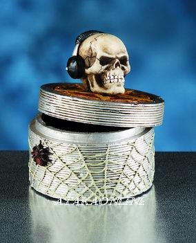 COOL DJ W SPIDER-WEB-SKELETON-TREASURE BOX-HALLOWEEN (5987)