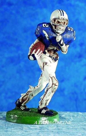 FOOTBALL SKELETON-FIGURINE-STATUE-SPORT-HALLOWEEN (5360)