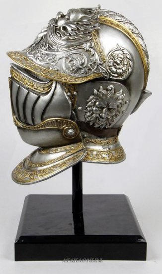 MEDIEVAL HELMENT (6639)