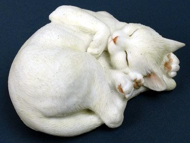 TURKISH ANGORA CAT-FIGURINE-STATUE (6743)