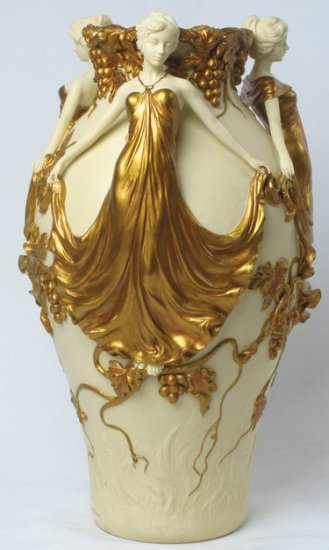 ART NOUVEAU VASE WITH THREE LADIES GOLDEN (6938)