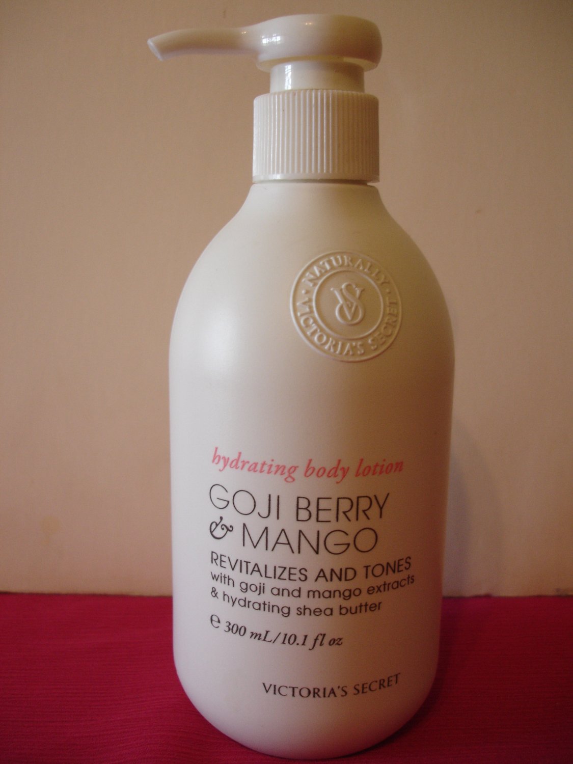 Victoria's Secret Goji Berry & Mango Hydrating Body Lotion