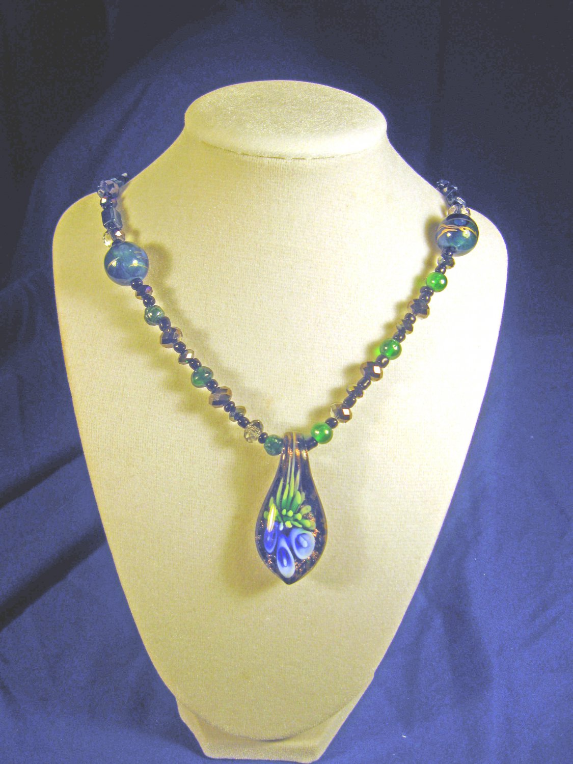 drop pendant and necklace A013