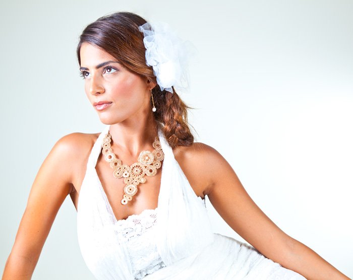 Gorgeous 14kt Gold filled necklace with pearls