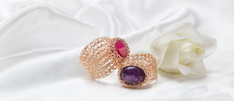 Gorgeous 14kt Gold filled ring with gems