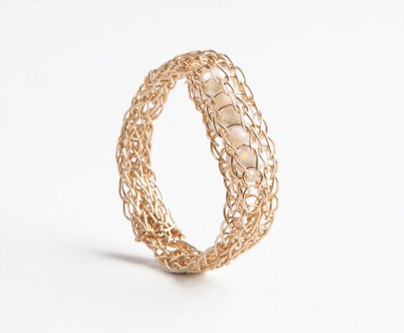 Elegant 14kt Gold filled ring with 3 pearls