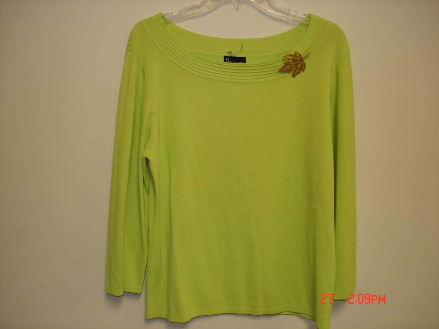 Sweater Blouse with Brooch, Size XL