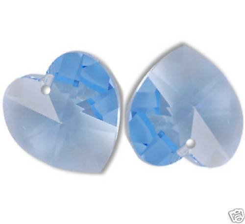 ONE PAIR HEART PENDANT LT SAPPHIRE CRYSTAL 10MM SWAROVSKI ELEMENTS
