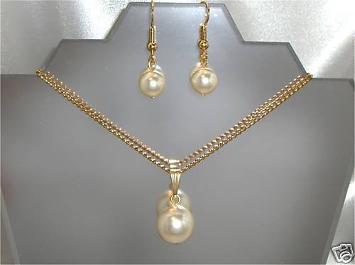 Wedding Bridal Gift Crystal Pearls Pendant Earrings made with SWAROVSKI ELEMENTS