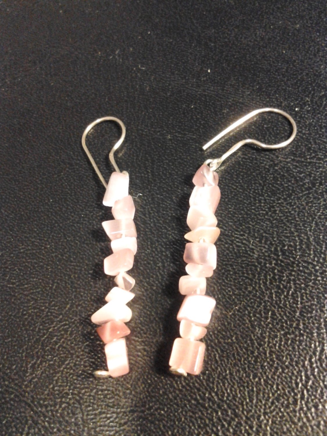 Brand New Beautiful Sterling Silver Wire Chips Of Cat's Eye Pink Stoned Earrings