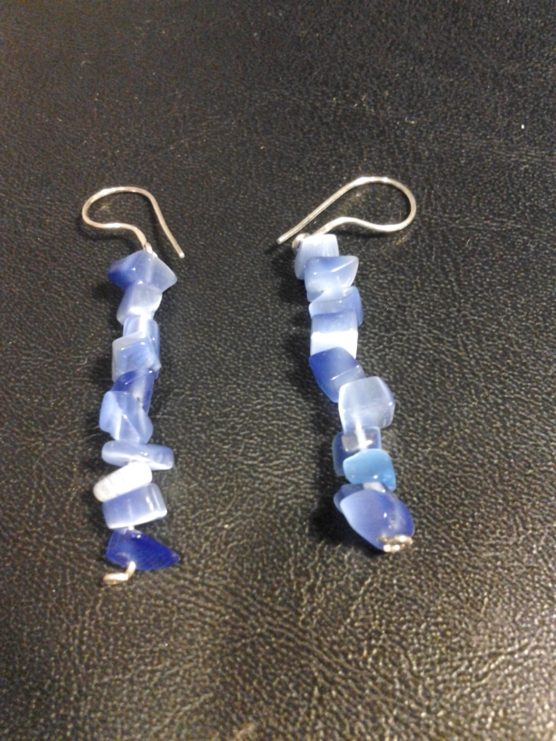 Brand New Beautiful Sterling Siver Wire Blue Chips Cat's Eye Earrings