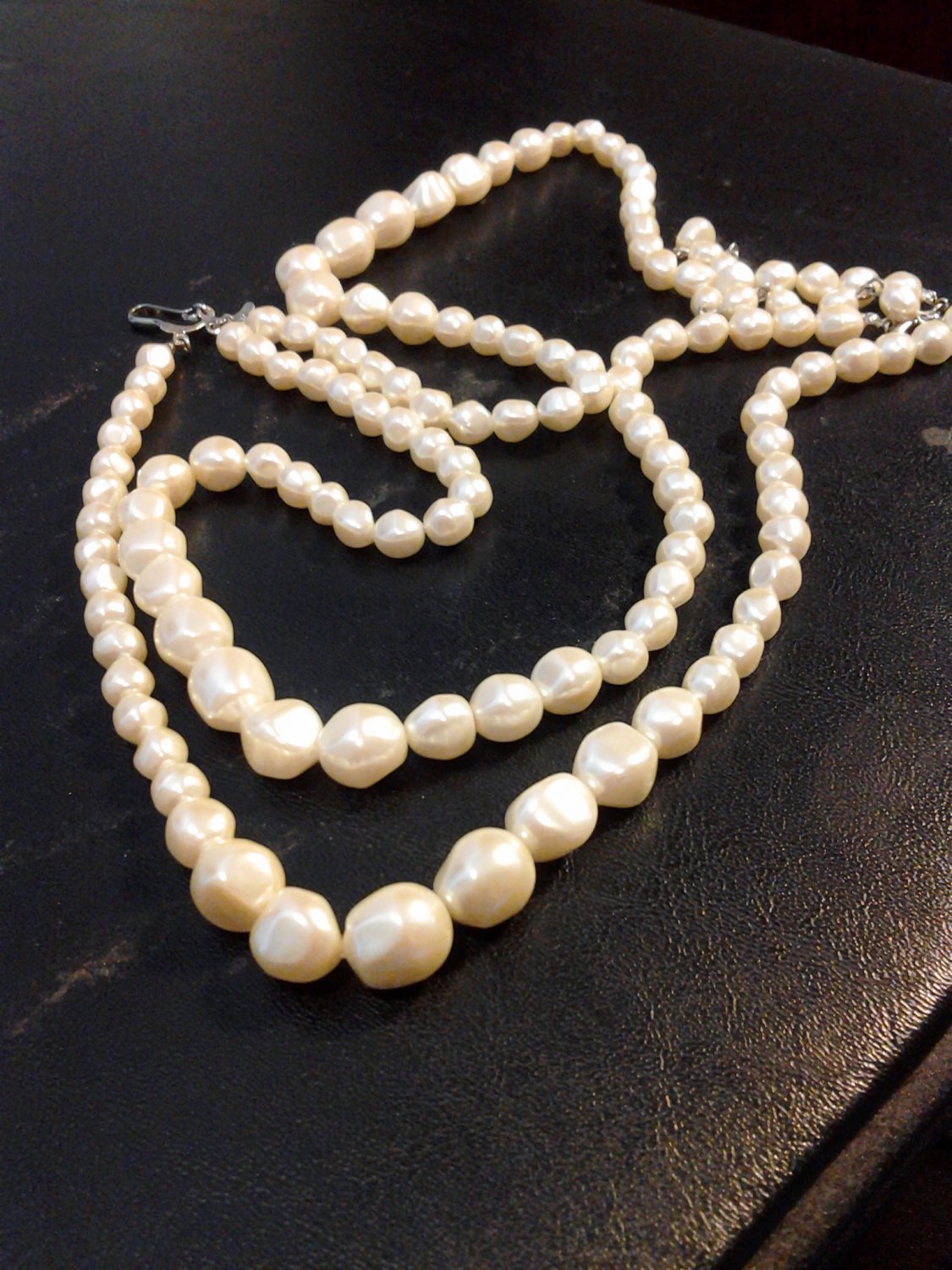 Large Ivory Pearl W/Clasp Necklace