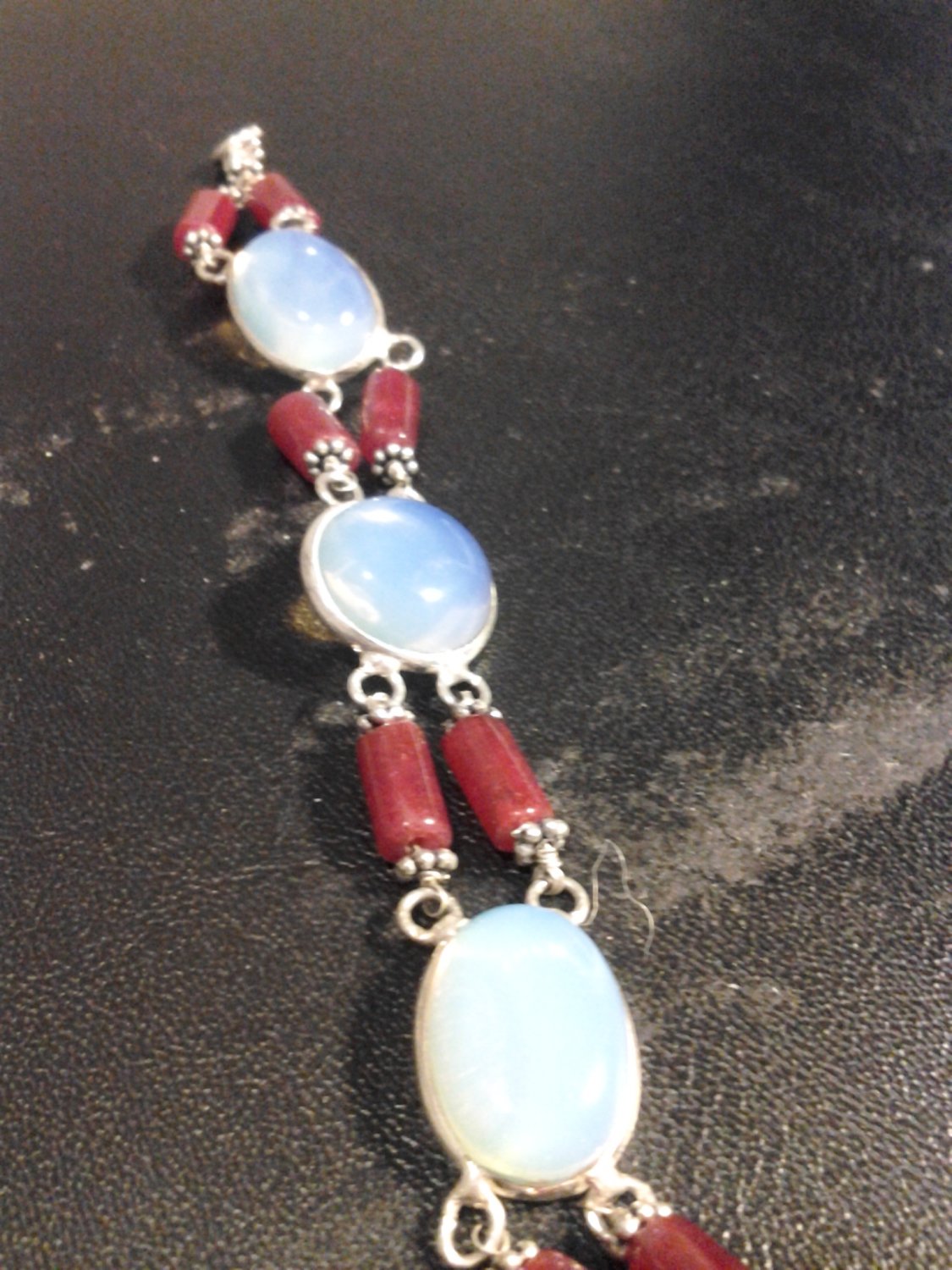 Brand New Beautiful Eloquent Burgundy And Opal Silver 7 Inch Bracelet