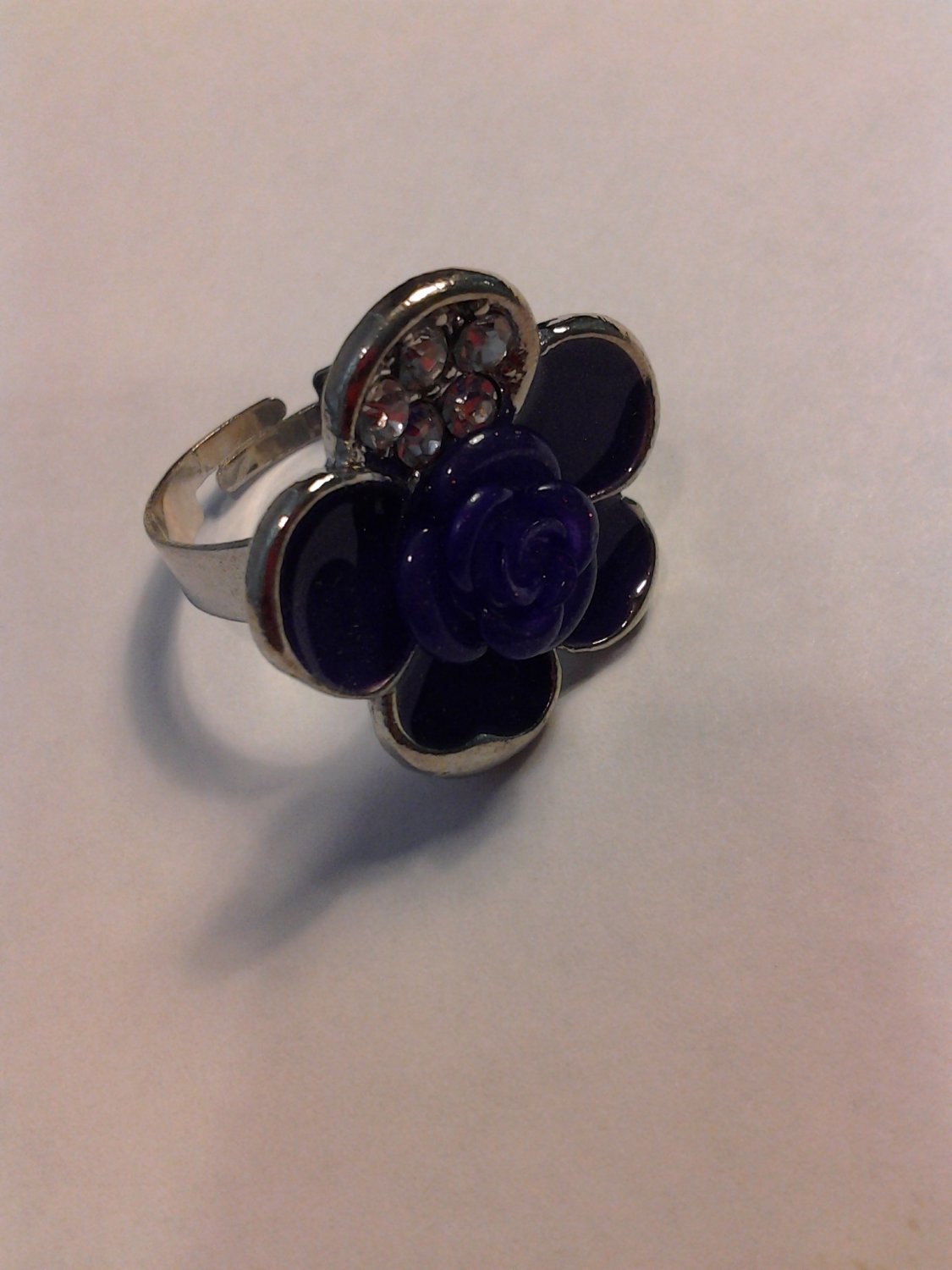 Brand New Beautiful Purple Flower Silver Ring With Bling